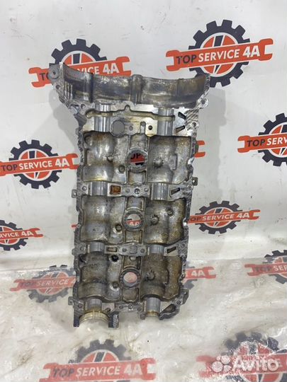 Крышка головки блока цилиндров левая Mercedes-Benz