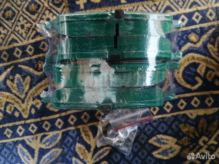 Тормозные колодки на Тойота Харриер