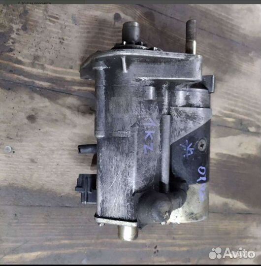 Стартер Toyota Grant Hiace