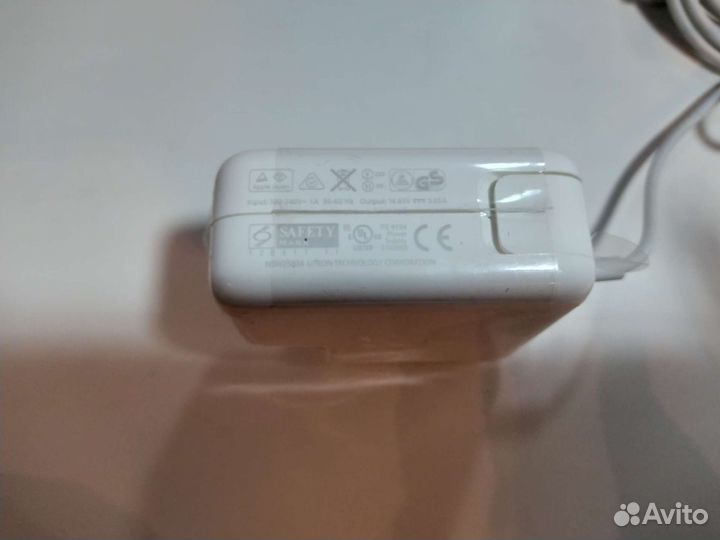 Оригинальная зарядка для MacBook Magsafe2