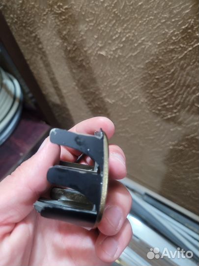 Золотистая эмблема решетки радиатора Mark II 90