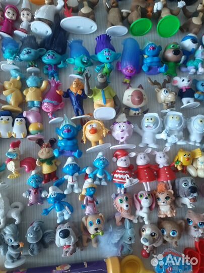 Коробка мелких игрушек 3,2 кг