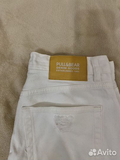 Джинсы белые pull&bear