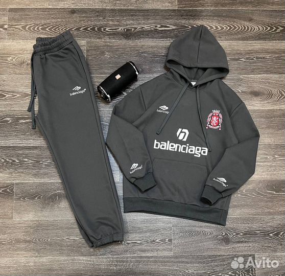 Спортивный костюм Balenciaga