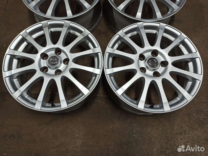 Диски Ниссан 17 5х114,3 ET45 оригинал из Японии