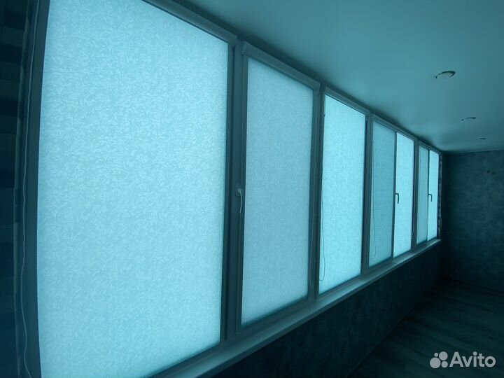 Жалюзи и рулонные шторы на окна