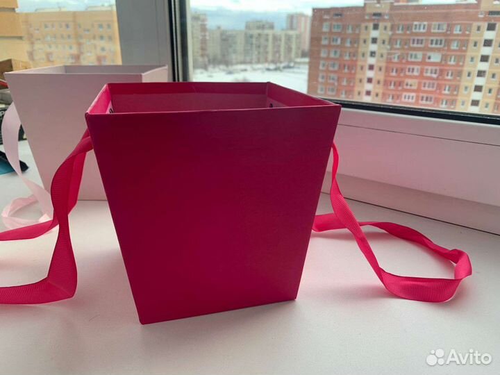 Шляпная коробка для цветов