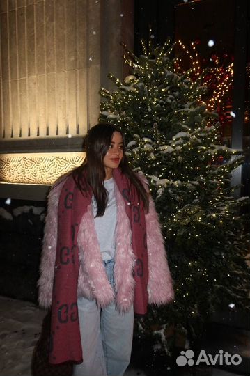 Шуба из ламы розовая