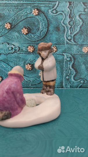 Фарфоровые статуэтки Большая стирка