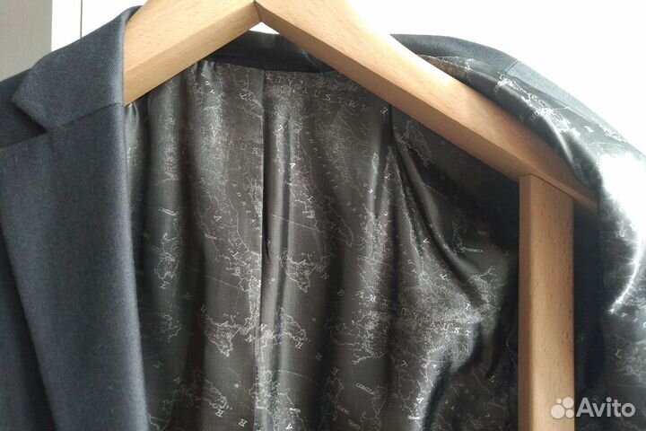 Школьный костюм для мальчиков новый