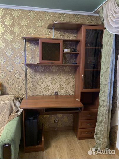 Компьютерный стол