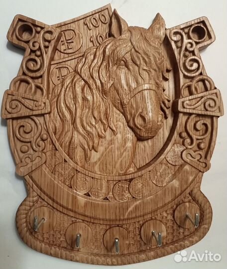 87 Ключница настенная Лошадь в подкове 21,5 на 26