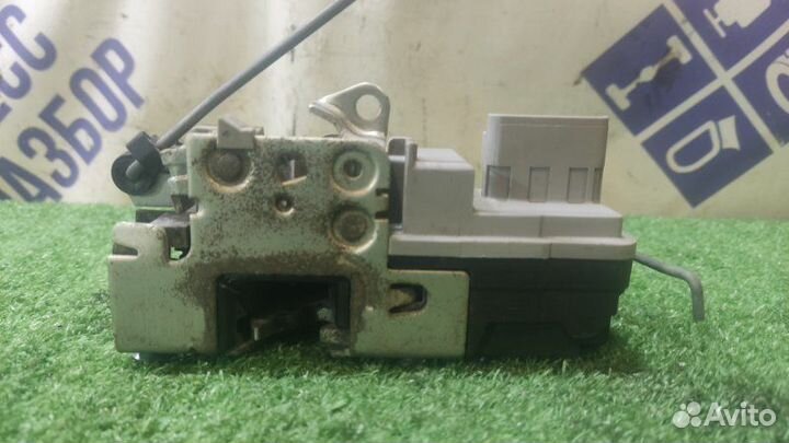 Замок двери передний правый Peugeot 206 хэтчбек