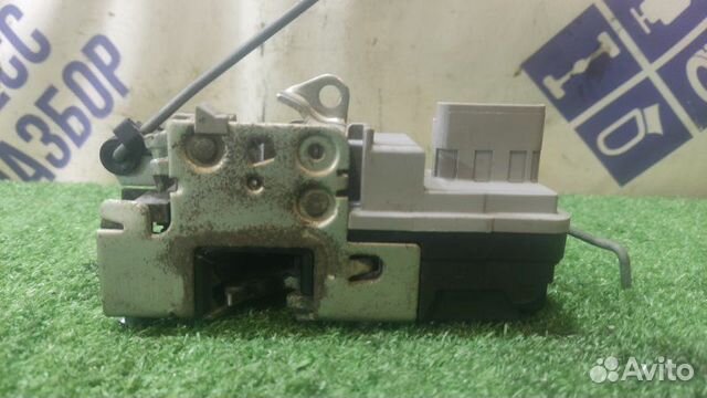 Замок двери передний правый Peugeot 206 хэтчбек