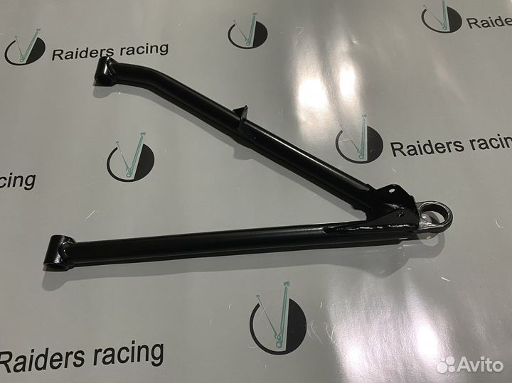 Рычаг нижний правый 42