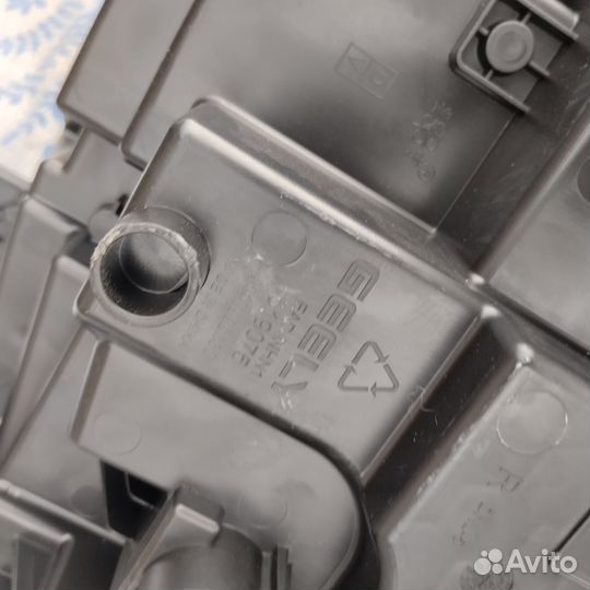 Фара правая Geely Tugella