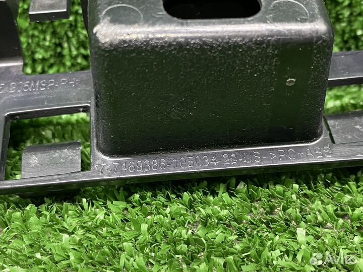 Кронштейн крыла правый BMW X5 G05