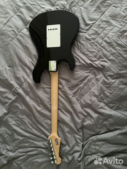 Yamaha pacifica 012(в новом состоянии)