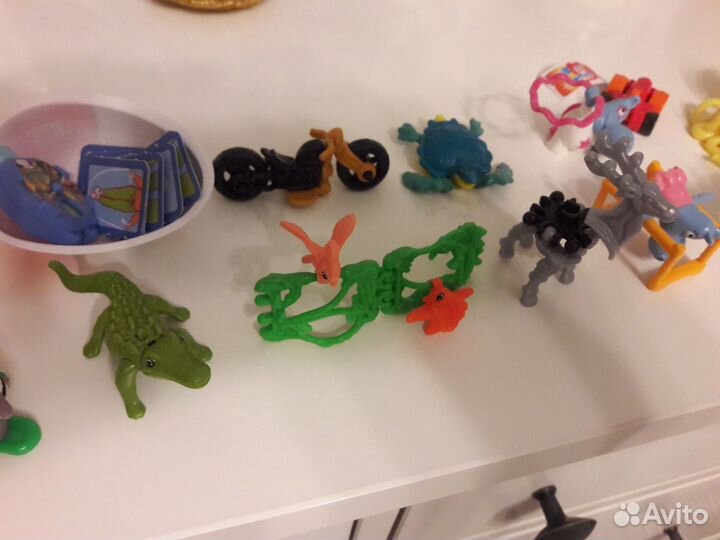 Киндер игрушки