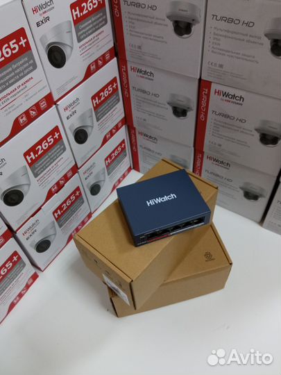 HiWatch PoE-коммутатор DS-S504P(B) (1-4 порт)