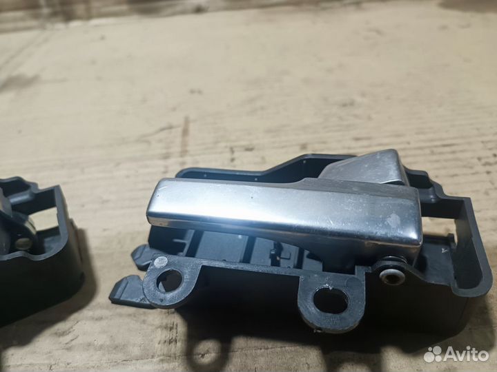 Ручка двери внутренняя правая фокус 2