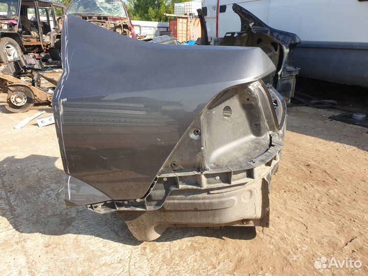 Часть задней панели с крылом Opel Astra H Седан