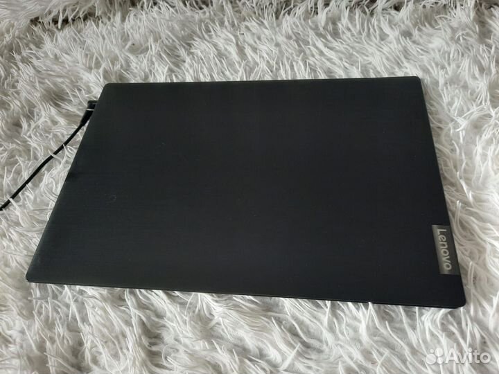 Очень шустрый Lenovo 2021 года в отличном состояни