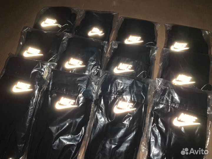 Перчатки Nike