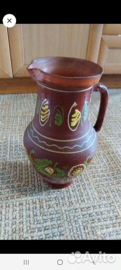 Глиняный кувшин