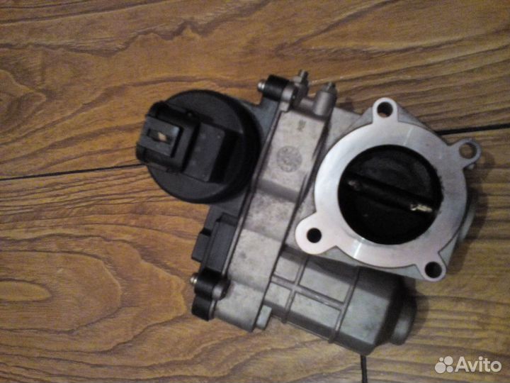 Дроссель на Nissan March