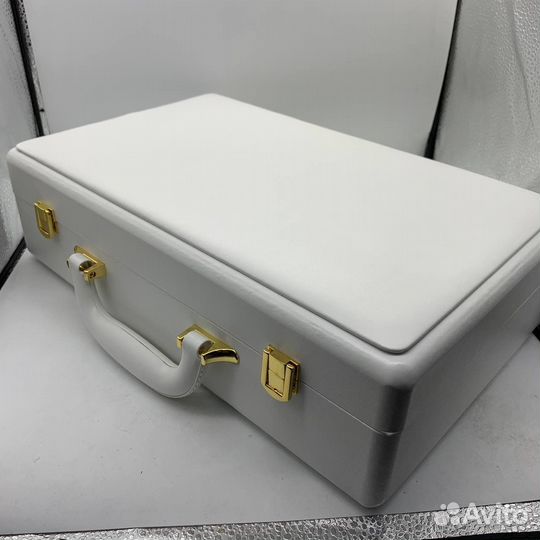 Чемодан для хранения часов