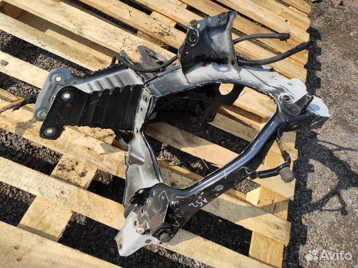 Панель фары правая Очки на Opel Zafira B