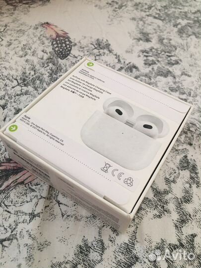 Беспроводные наушники AirPods 3rd Generation