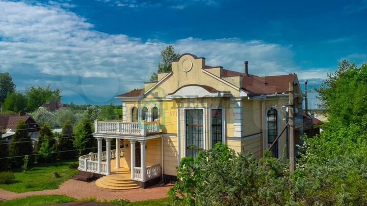 Дом 489,5 м² на участке 17,9 сот.