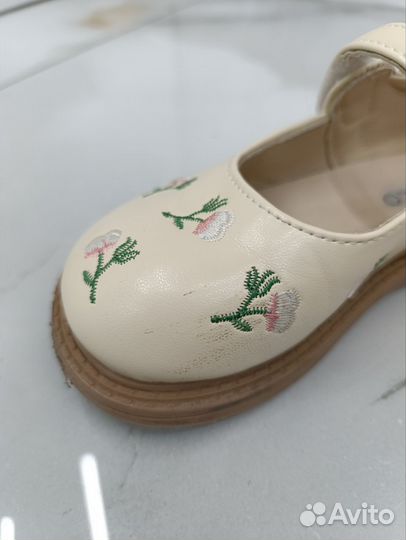 Детские туфли