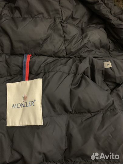 Пуховик Moncler