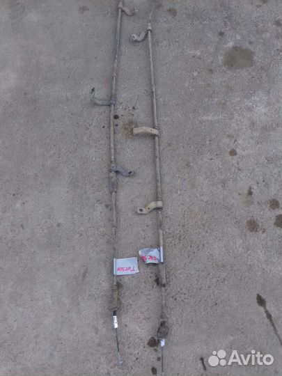 Трос ручника на Hyundai Tucson