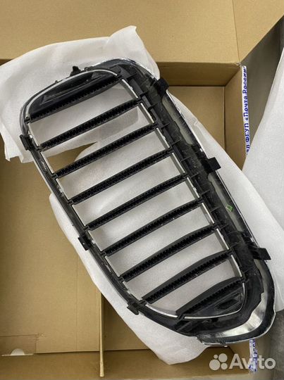 Решетка радиатора Ноздри G30