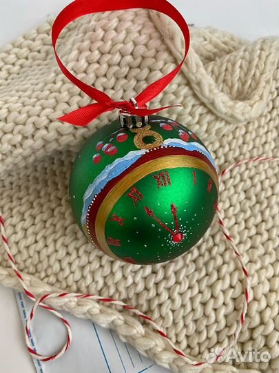 Шар на елку Часы зеленый пластик