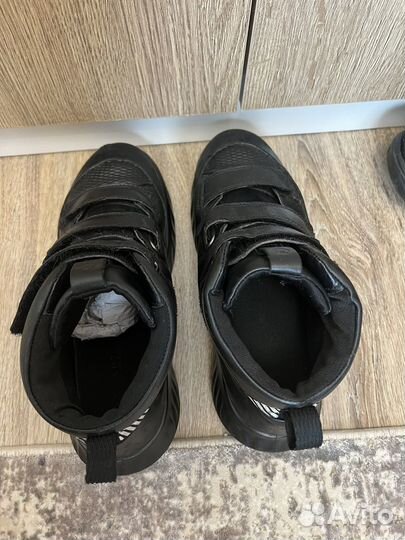 Ботинки ecco 37 для мальчика