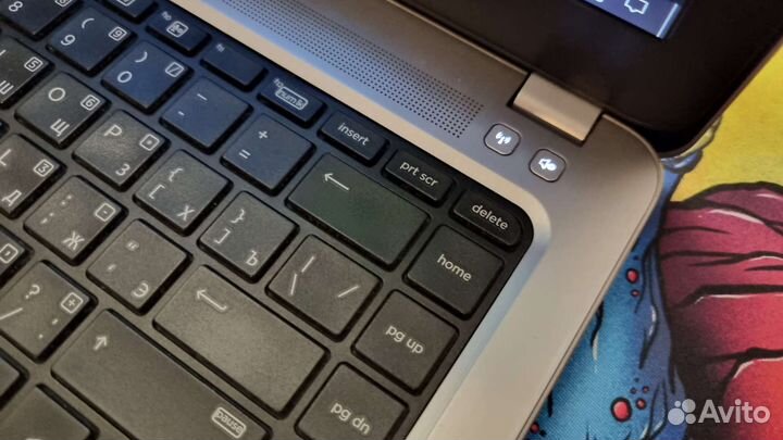 Улбтрабук нр 430 G4 FullHD Core i5-7200/8/HD/512