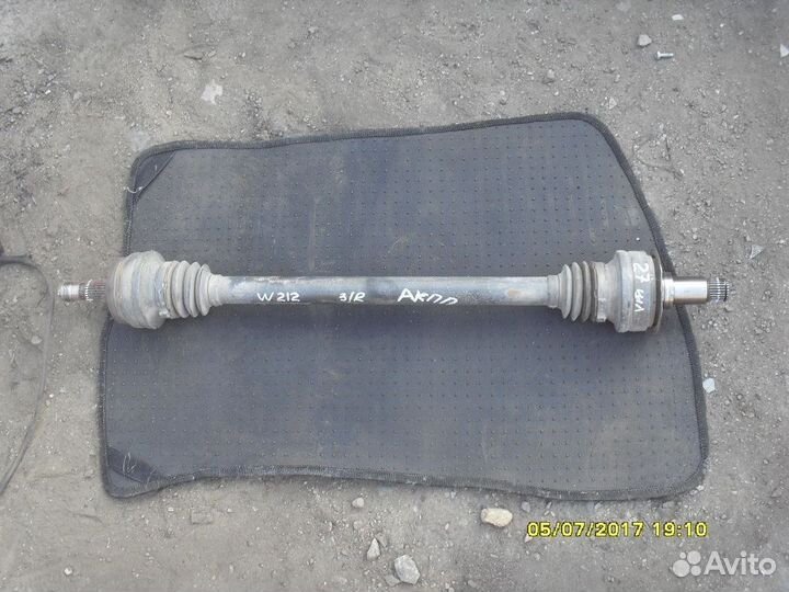 Полуось (привод) задняя правая Мерседес W212