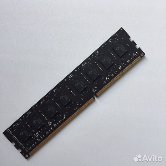 Оперативная память DDR3 AMD Radeon R3 8GBx1