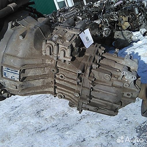 Механическая коробка МКПП nissan atlas F24 zd30ddt