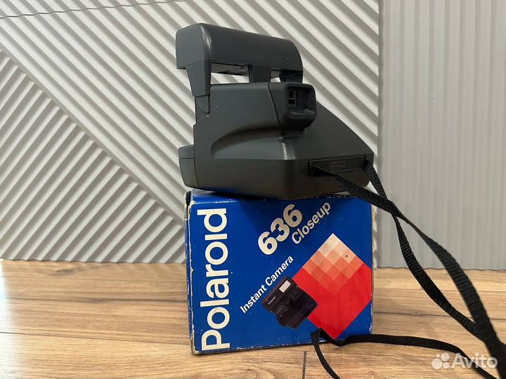 Polaroid 636 closeup