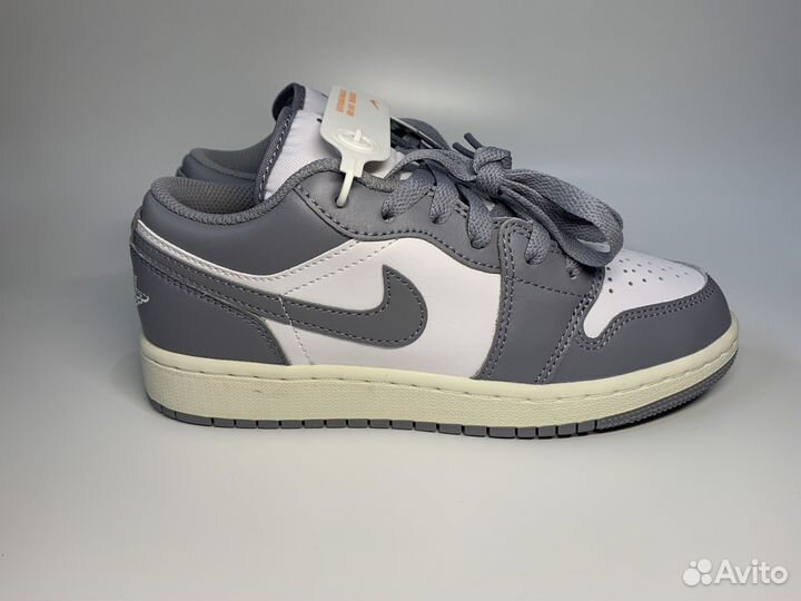 Nike Air Jordan 1 Low оригинал 553560-053