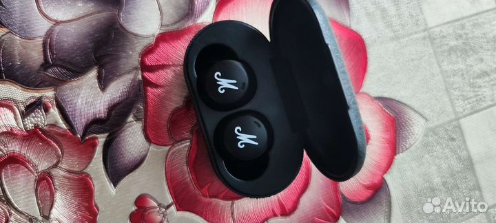 Беспроводные наушники marshall