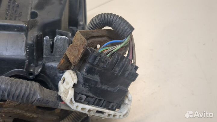 Фара (передняя) Lexus IS, 2008