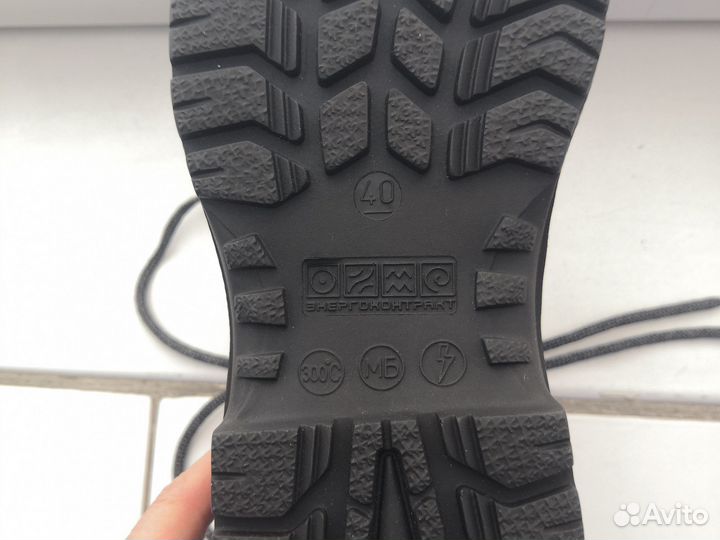 Ботинки спецобувь 40 размер