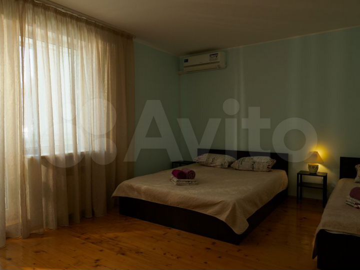 2-к. квартира, 65 м², 6/10 эт.